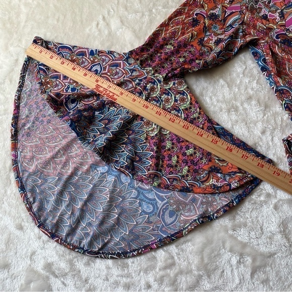 Hippie Boho Statement Piece Big Bell Sleeves
Rich Vibrant Multi Color EUC Small - Picture 3 of 13